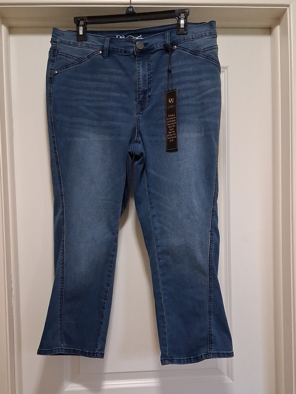 DG2 Medium Blue Cropped Stretch Jeans